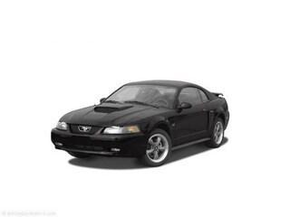 2004 ford mustang base