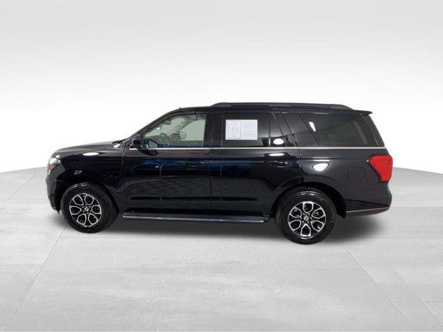 2022 ford expedition xlt