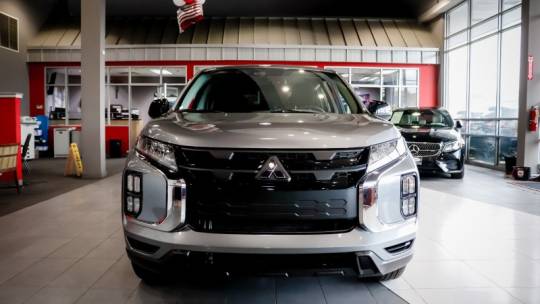 2024 mitsubishi outlander sport le