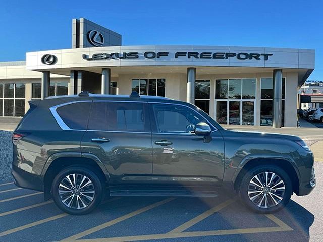 2022 lexus lx 600 premium