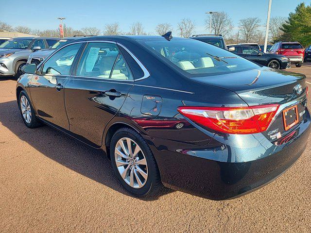 2017 toyota camry hybrid xle
