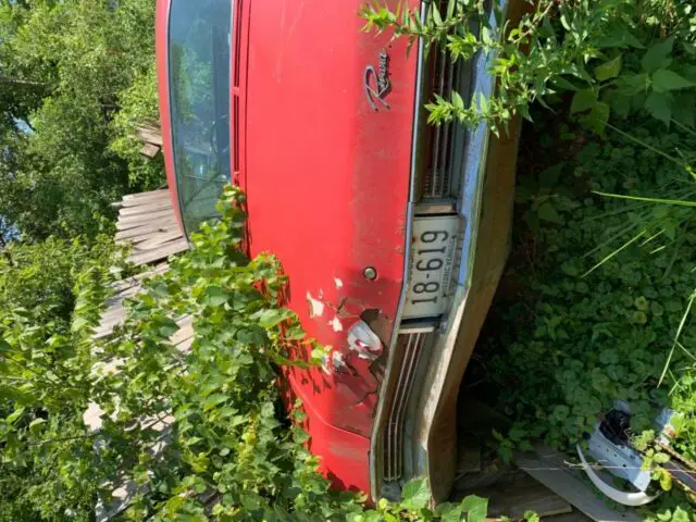 two door, coupe, red, 425 engine, 400 transmission, white interior some rust