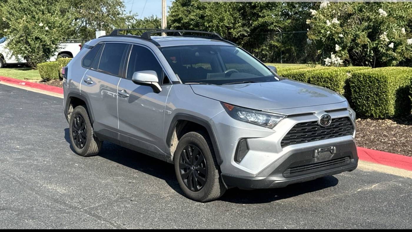 2019 toyota rav4 le