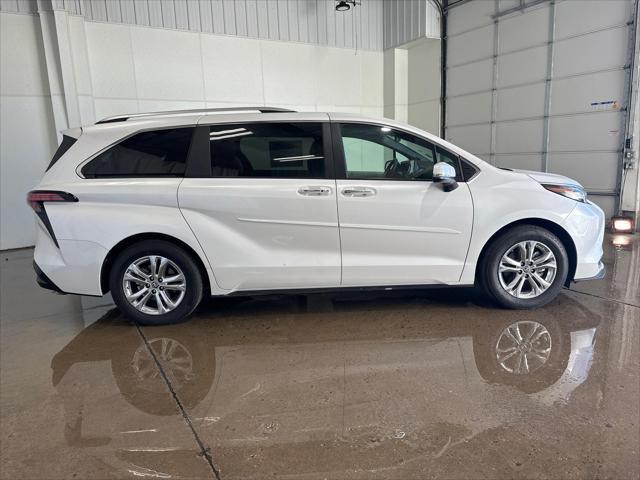 2024 toyota sienna platinum 7 passenger