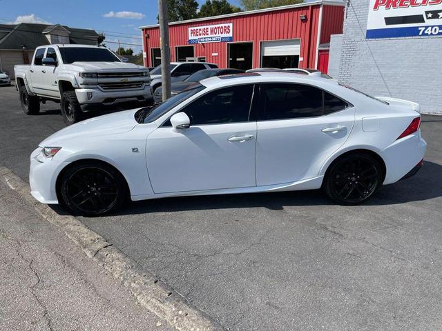 2016 lexus is 300 base