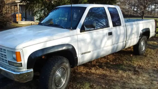 1989 chevrolet k2500 hd 4x4 -- v8 and 4spd manual transmission