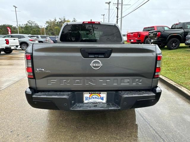 2022 nissan frontier s