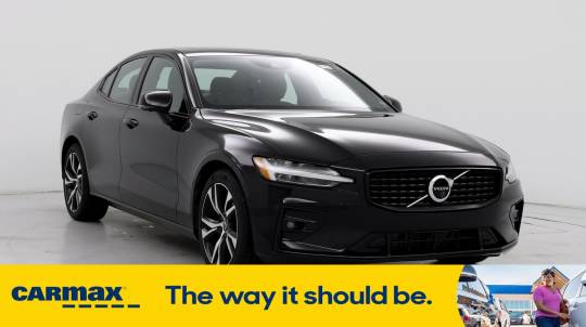 2022 Volvo S60