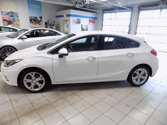 used 2017 chevrolet cruze premier hatchback fenton, mi 48430 for sale in fenton, michigan