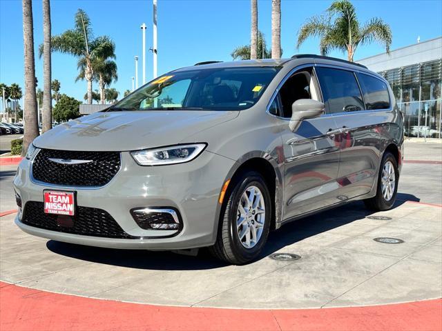 2022 chrysler pacifica touring l