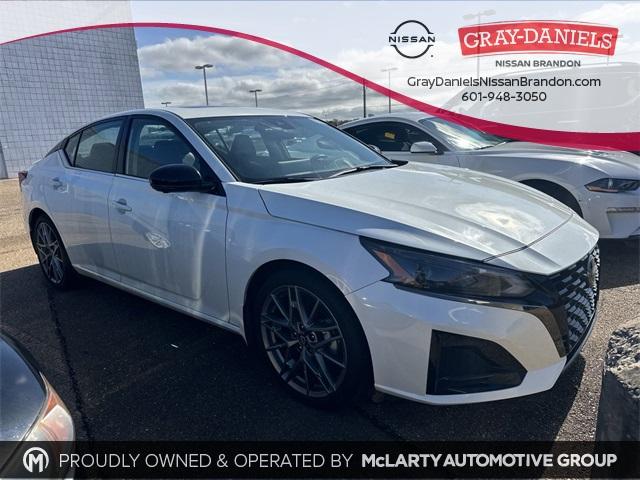 2024 nissan altima 2.0 sr