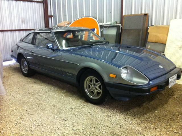 cowboys theme blue and silver nissan datsun 280zx