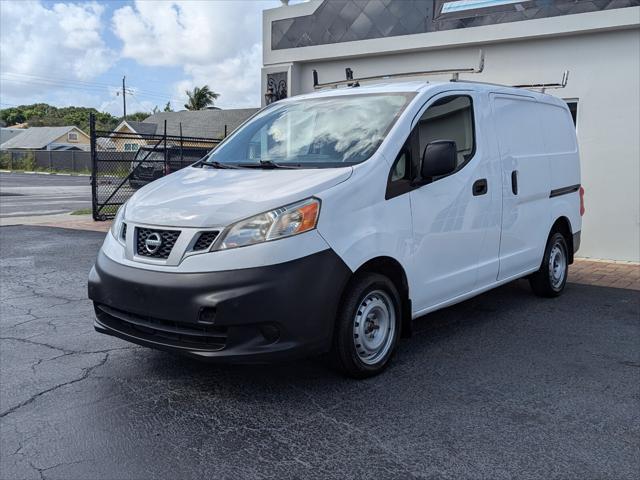2017 nissan nv200 s