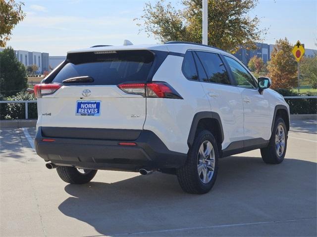 2022 toyota rav4 xle
