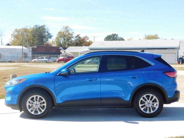 2021 ford escape se