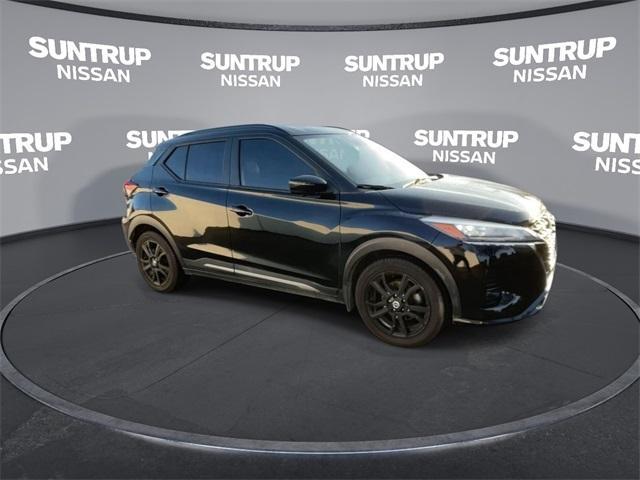2021 nissan kicks sr