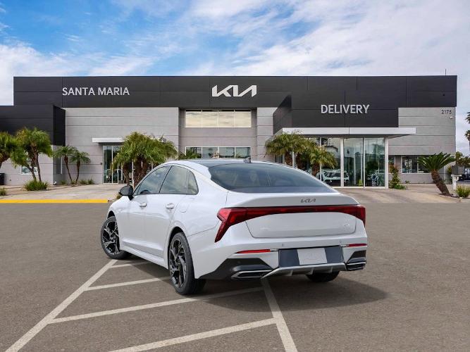 new 2025 kia k5 gt-line fwd