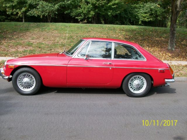 mgb mgb gt 1974 rust free with 57450 original miles excellent condition wow