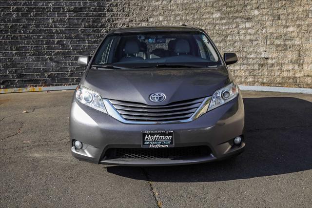 2017 toyota sienna xle