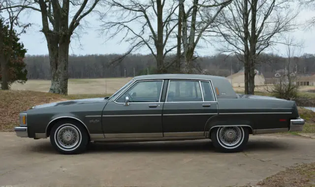 grandpaws 1983 oldsmobile 98 regency