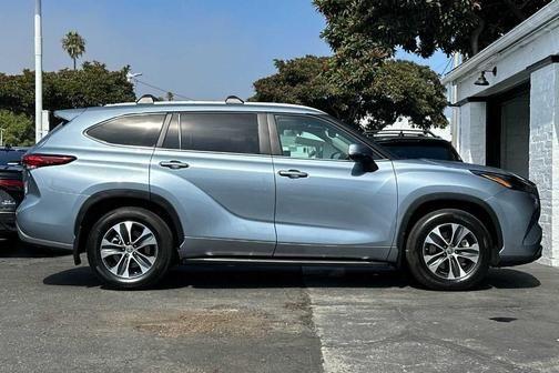 2023 toyota highlander