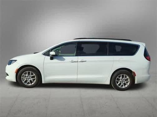 2021 chrysler voyager in manhattan, new york