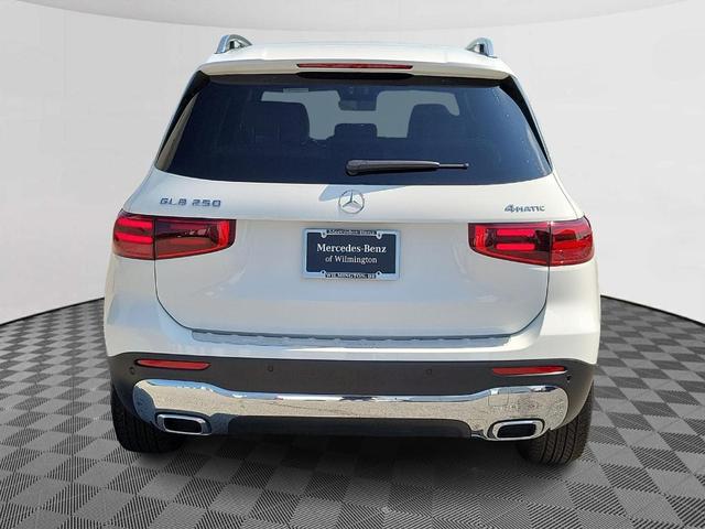 2024 mercedes-benz glb 250 base 4matic