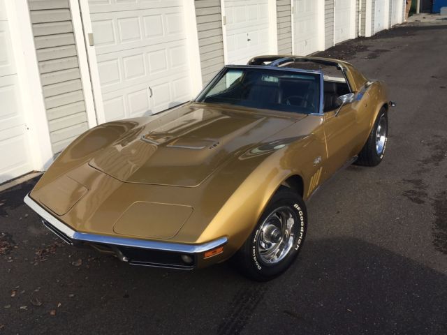 riverside gold 1969 427/390 corvette,t-tops, automatic, 44428 miles