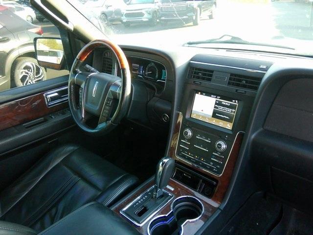2016 lincoln navigator select
