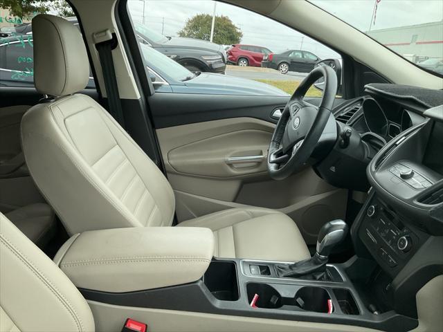 2019 ford escape sel