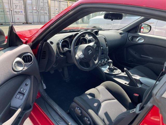 2016 nissan 370z base