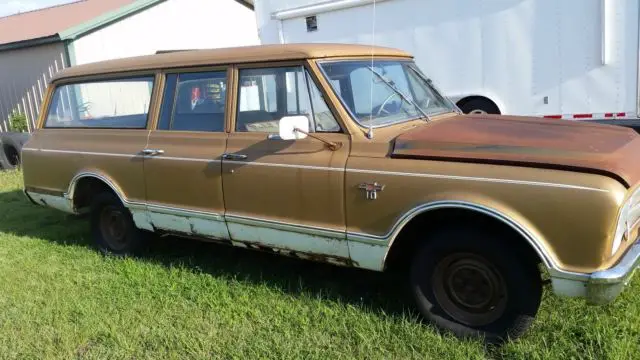 1967 chevy suburban 3 door half ton