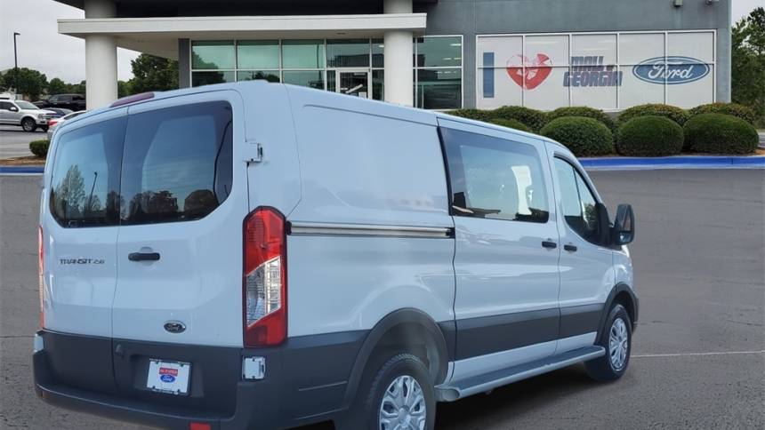 2022 ford transit 250
