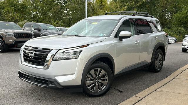 2022 nissan pathfinder sv