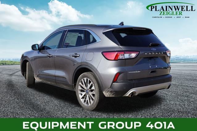 2022 ford escape titanium
