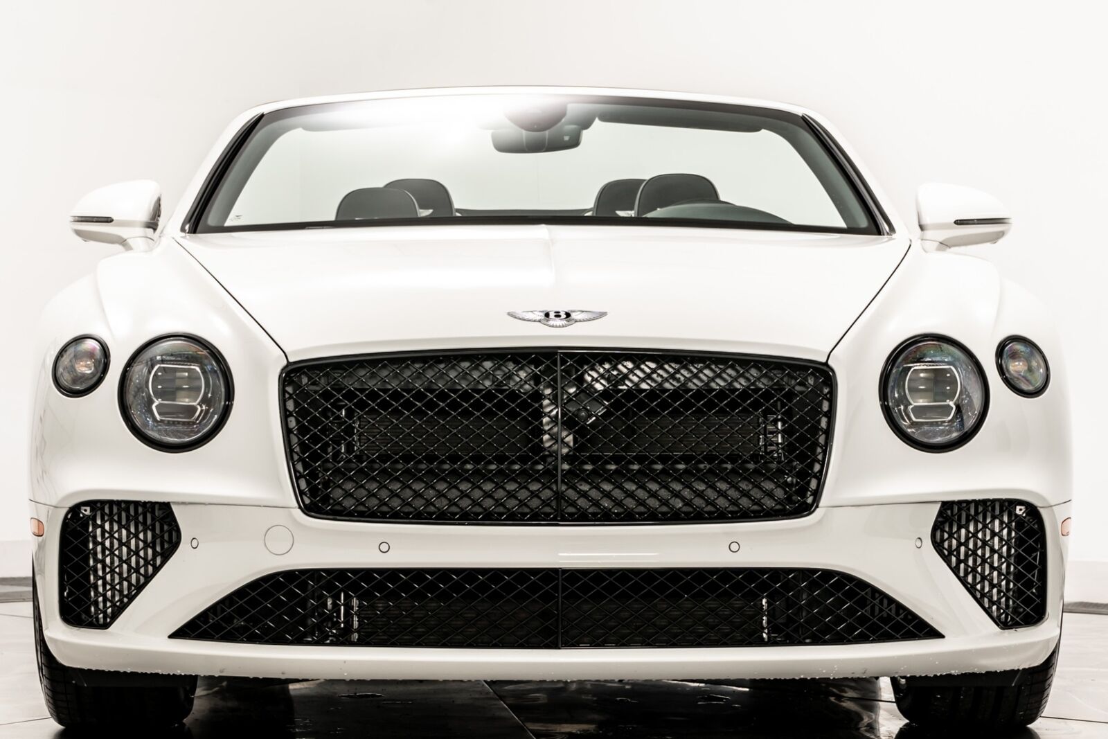 2022 bentley continental gtc v8