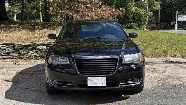 2014 chrysler 300 s
