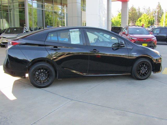 2018 toyota prius three