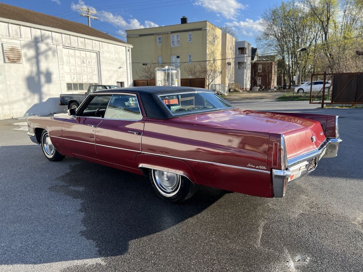 1970 cadillac deville red