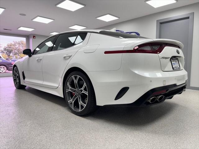 2019 kia stinger gt2 awd