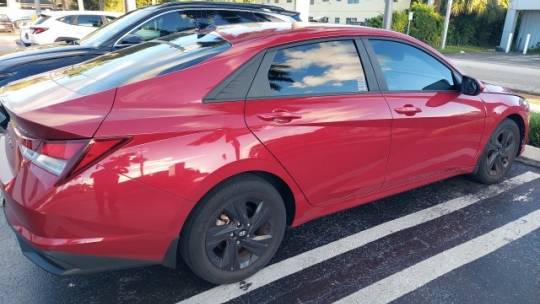 2022 hyundai elantra sel