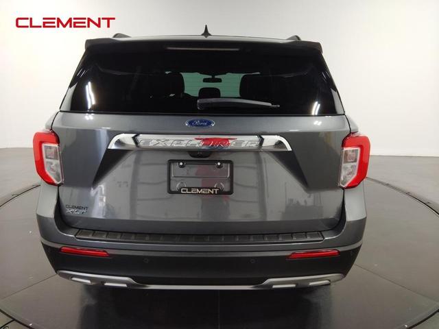 2023 ford explorer xlt