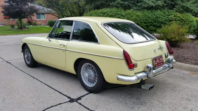 1969 mgb gt ultimate garage find **no reserve auction** austin triumph jaguar