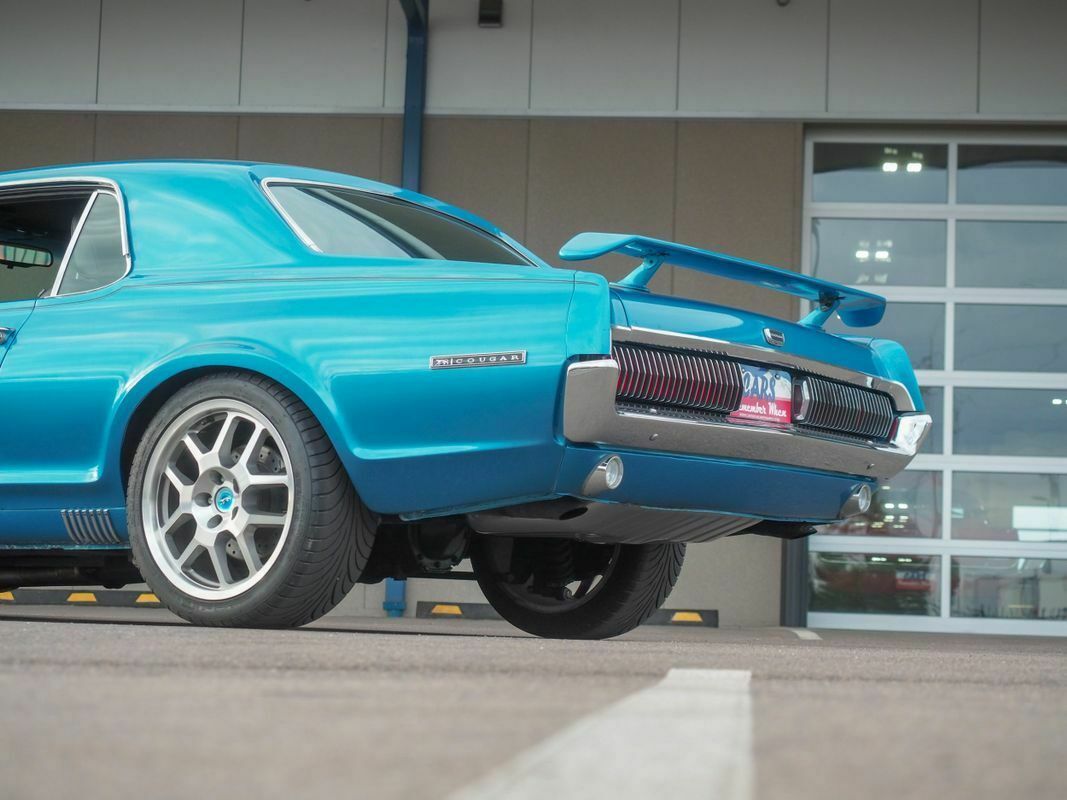 5.0l coyote 4r70w aod automatic blue