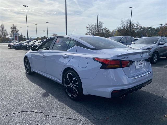 2023 nissan altima sr fwd