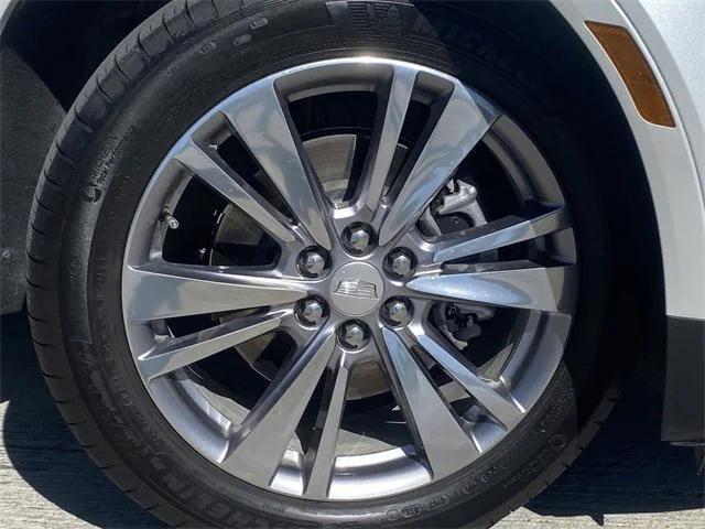 2024 cadillac xt5 premium luxury