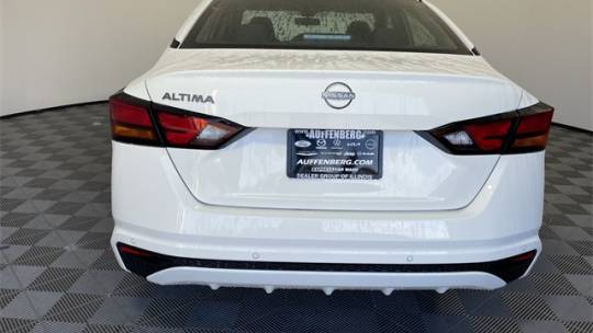 2025 Nissan Altima