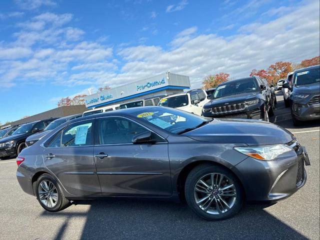 2017 toyota camry se