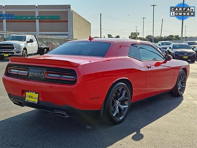 2018 dodge challenger sxt