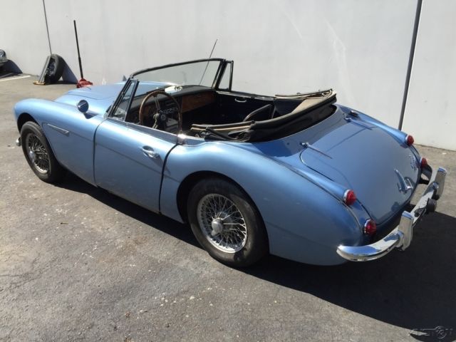 1967 austin-healey 3000 mk3 bj-8. healey blue / navy trim. matching numbers. od
